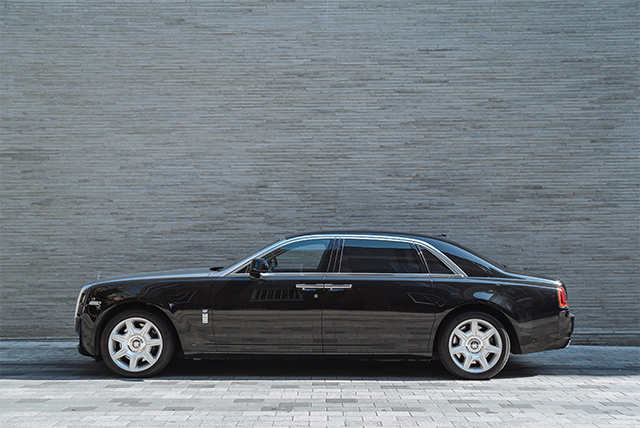Ghost Gatwick Airport Transfer